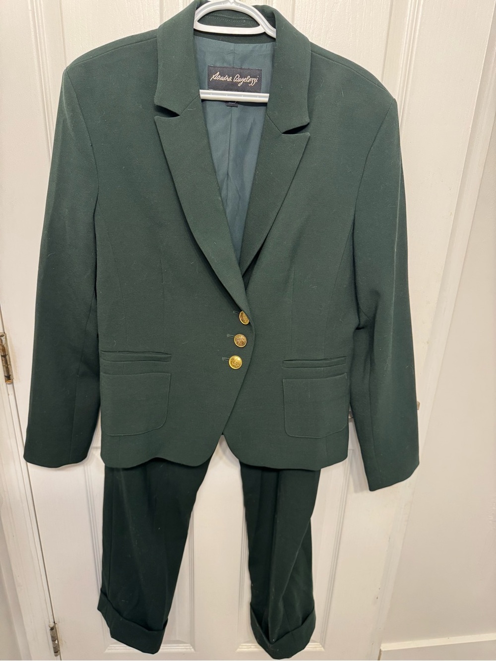 Green suit size 42 (12-14)